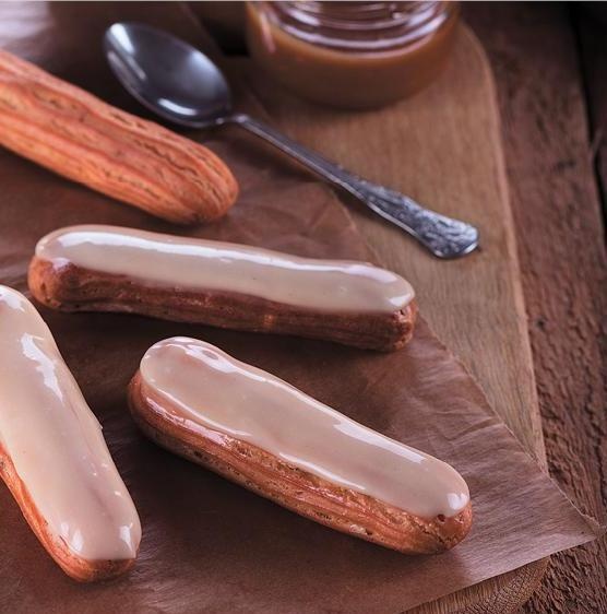 Иллюстрация к книге — Закуски и десерты из заварного теста. Эклеры, профитроли, буше [i_059.jpg]