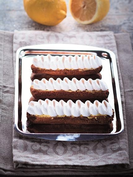 Иллюстрация к книге — Закуски и десерты из заварного теста. Эклеры, профитроли, буше [i_064.jpg]