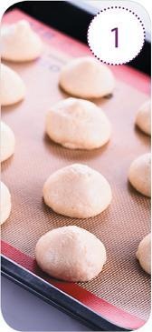 Иллюстрация к книге — Закуски и десерты из заварного теста. Эклеры, профитроли, буше [i_073.jpg]