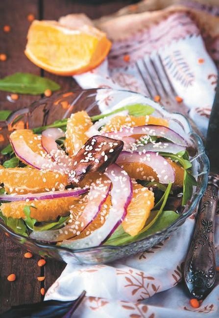 Иллюстрация к книге — Слоеные салаты [i_017.jpg]