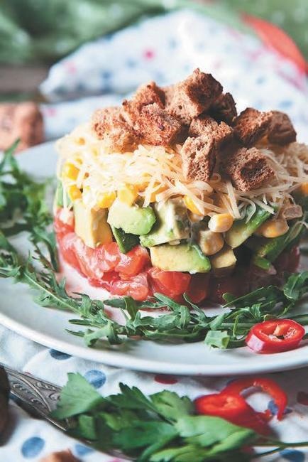 Иллюстрация к книге — Слоеные салаты [i_036.jpg]