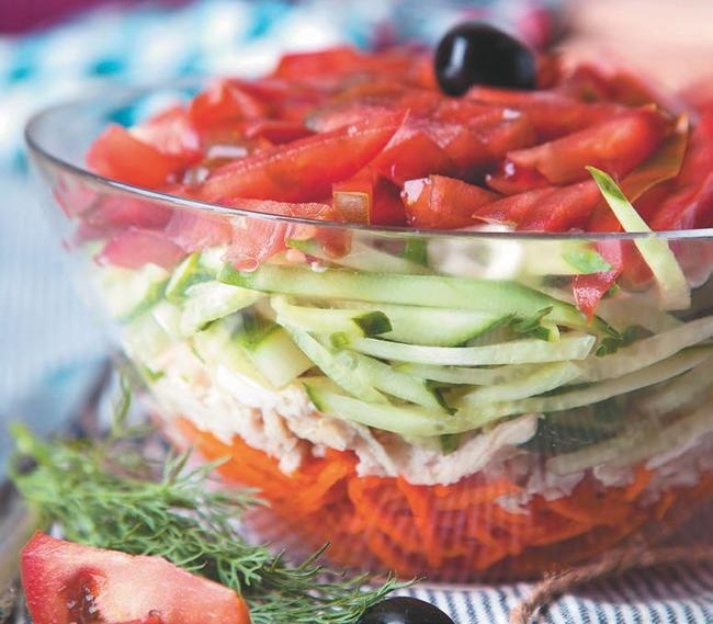 Иллюстрация к книге — Слоеные салаты [i_040.jpg]