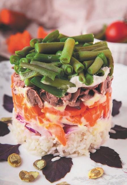 Иллюстрация к книге — Слоеные салаты [i_056.jpg]