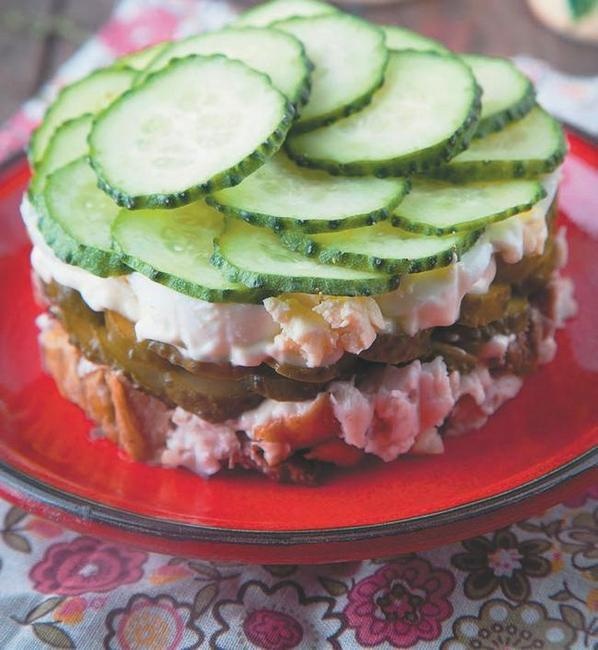 Иллюстрация к книге — Слоеные салаты [i_057.jpg]