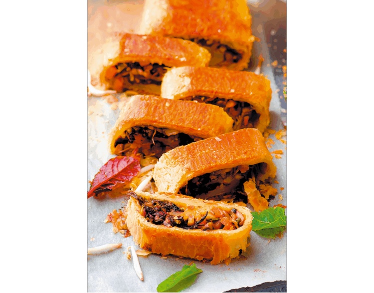 Иллюстрация к книге — Штрудели, завиванцы, вертуты, блинные пироги, буреки [i_019.jpg]