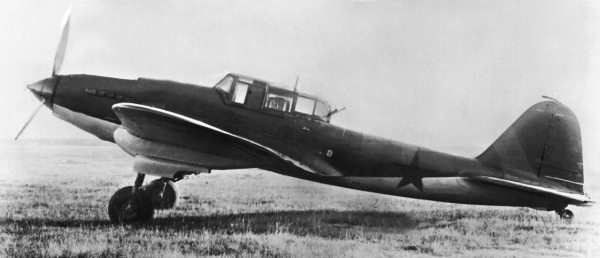 Иллюстрация к книге — Штурмовики. «Мы взлетали в ад» [i_010.jpg]