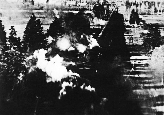 Иллюстрация к книге — Штурмовики. «Мы взлетали в ад» [i_061.jpg]