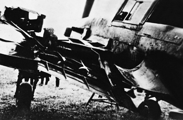 Иллюстрация к книге — Штурмовики. «Мы взлетали в ад» [i_079.jpg]