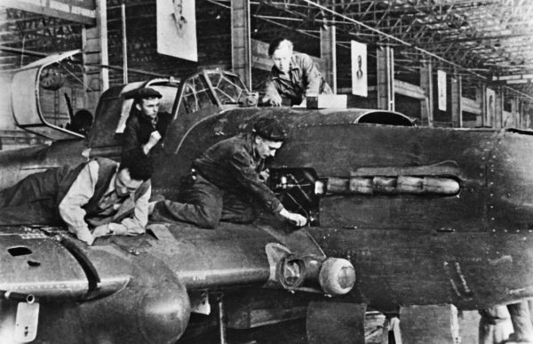 Иллюстрация к книге — Штурмовики. «Мы взлетали в ад» [i_114.jpg]