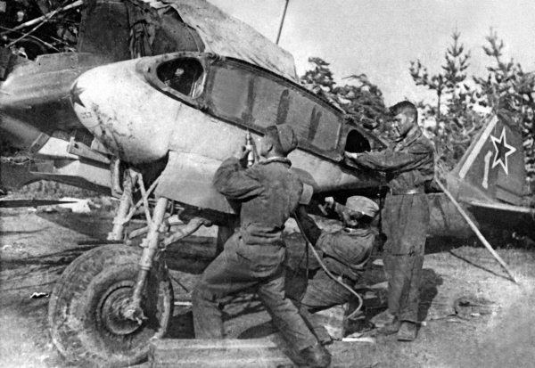 Иллюстрация к книге — Штурмовики. «Мы взлетали в ад» [i_134.jpg]