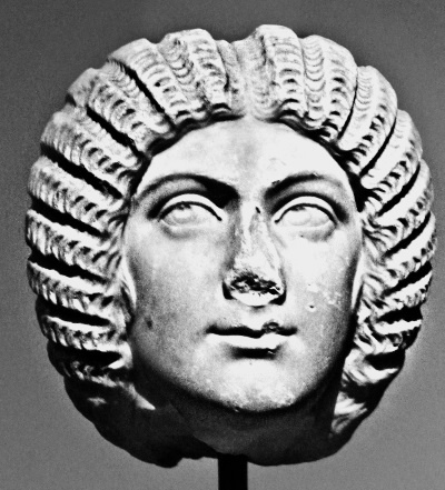 Иллюстрация к книге — Хочу женщину в Ницце [i_013.jpg]