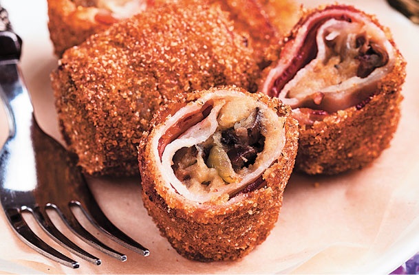 Иллюстрация к книге — Аппетитные рулеты. Мясные. Рыбные. Грибные. Овощные. Сырные [i_032.jpg]