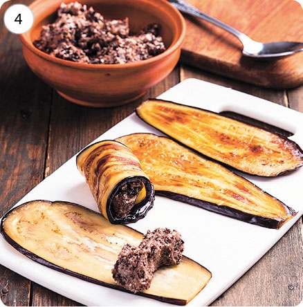 Иллюстрация к книге — Аппетитные рулеты. Мясные. Рыбные. Грибные. Овощные. Сырные [i_056.jpg]