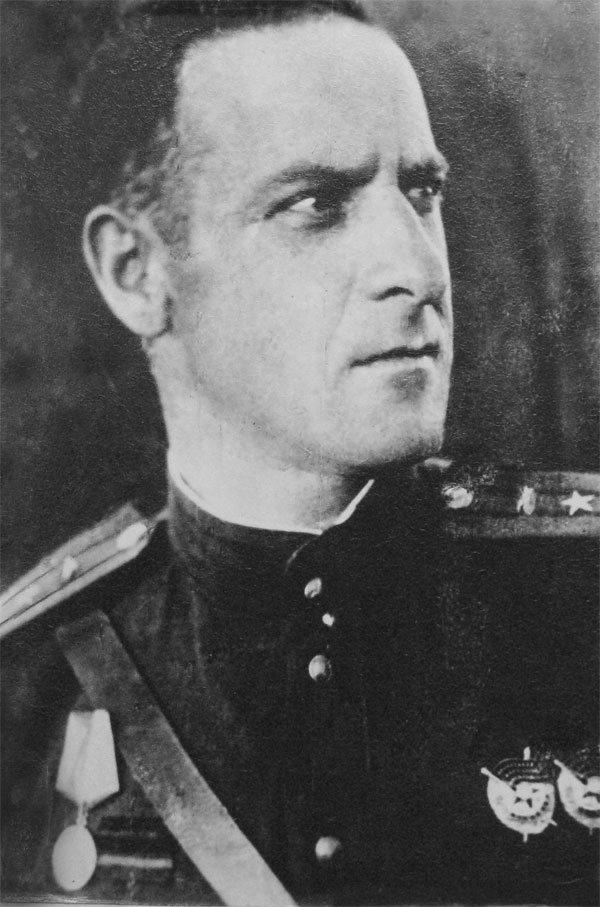 Иллюстрация к книге — Зиновий Колобанов. Время танковых засад [_53.jpg]