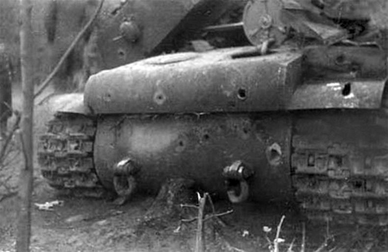 Иллюстрация к книге — Зиновий Колобанов. Время танковых засад [_62.jpg]