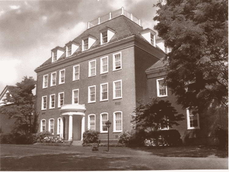 Иллюстрация к книге — Клан Кеннеди [i_028.jpg]