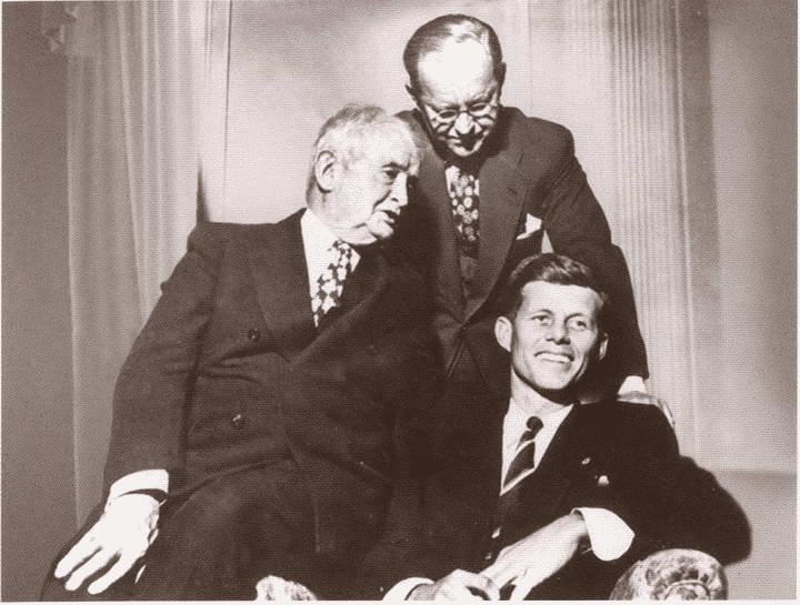 Иллюстрация к книге — Клан Кеннеди [i_037.jpg]