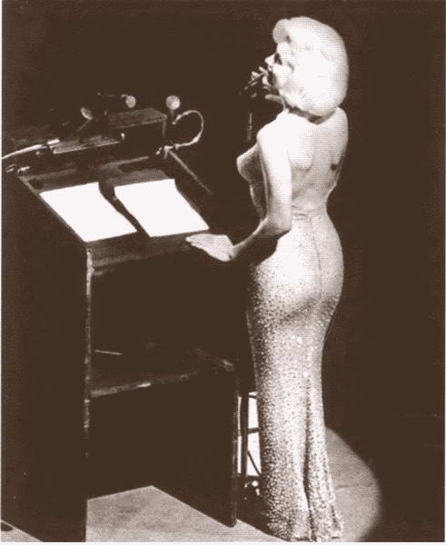 Иллюстрация к книге — Клан Кеннеди [i_066.jpg]