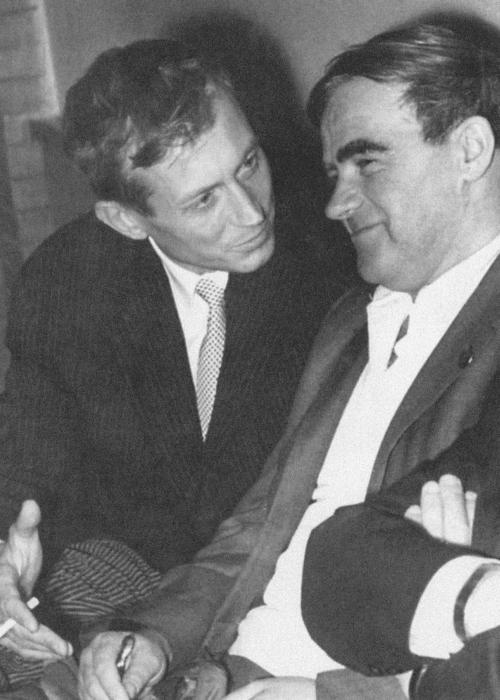 Иллюстрация к книге — Волчий паспорт [v02_02_1.jpg]