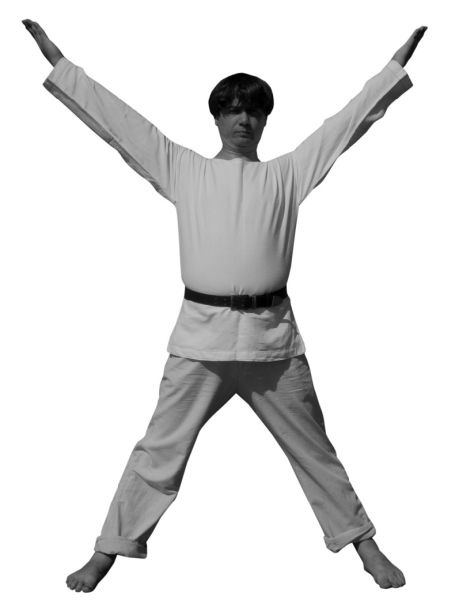 Иллюстрация к книге — Магия рун. Заклинания, талисманы, мудры и гальдор, которые могут все [i_093.jpg]