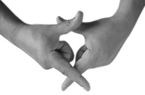 Иллюстрация к книге — Магия рун. Заклинания, талисманы, мудры и гальдор, которые могут все [i_211.jpg]