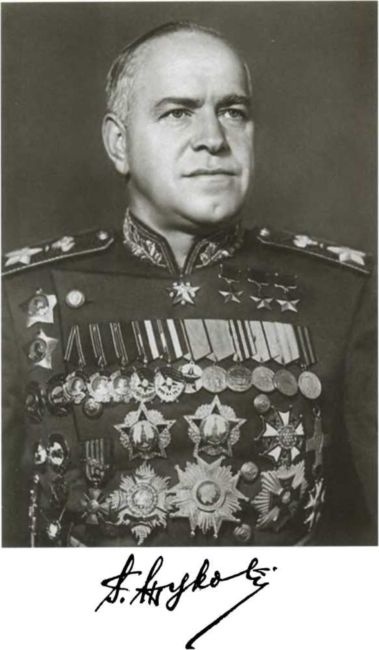 Иллюстрация к книге — Жуков. Маршал на белом коне [i_005.jpg]