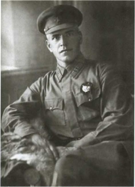 Иллюстрация к книге — Жуков. Маршал на белом коне [i_011.jpg]