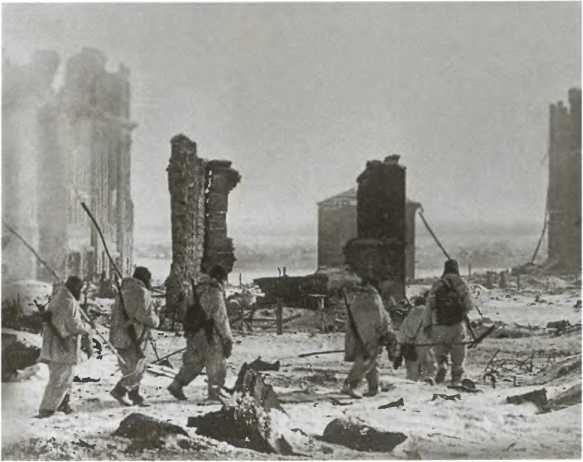 Иллюстрация к книге — Жуков. Маршал на белом коне [i_037.jpg]