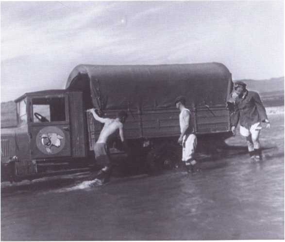 Иллюстрация к книге — Иван Ефремов [i_034.jpg]