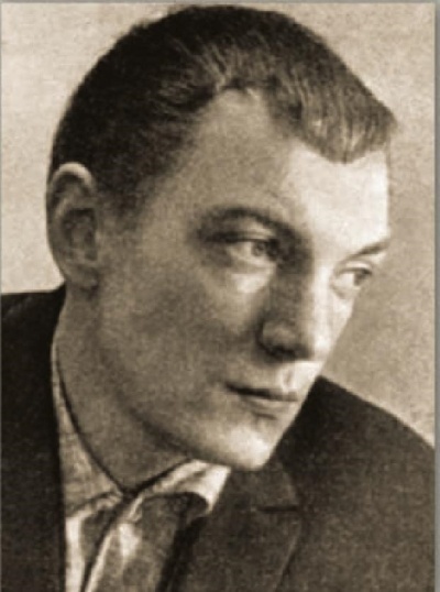 Иллюстрация к книге — Василий Аксенов - одинокий бегун на длинные дистанции [i_025.jpg]