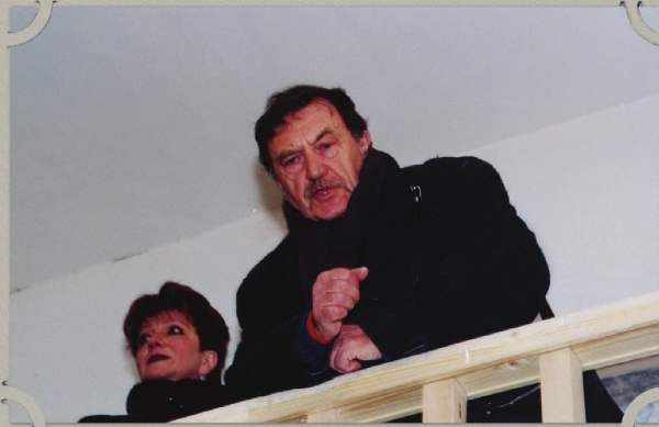 Иллюстрация к книге — Василий Аксенов - одинокий бегун на длинные дистанции [i_101.jpg]