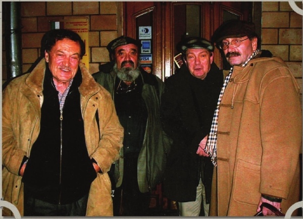 Иллюстрация к книге — Василий Аксенов - одинокий бегун на длинные дистанции [i_107.jpg]