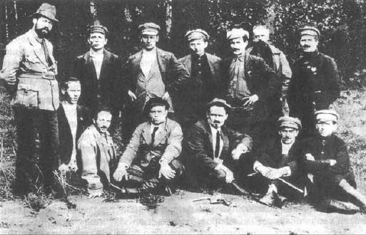 Иллюстрация к книге — Вопросительные знаки в "Царском деле" [_114.jpg]