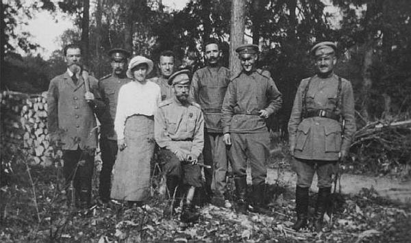 Иллюстрация к книге — Претерпевшие до конца. Судьбы царских слуг, оставшихся верными долгу и присяге [_69.jpg]