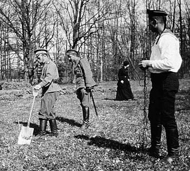 Иллюстрация к книге — Претерпевшие до конца. Судьбы царских слуг, оставшихся верными долгу и присяге [_95.jpg]