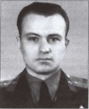 Иллюстрация к книге — Выбираю таран [i_032.jpg]