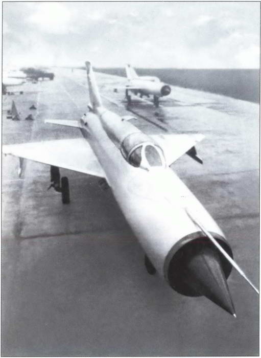 Иллюстрация к книге — Выбираю таран [i_095.jpg]