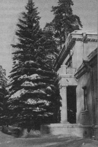 Иллюстрация к книге — Маршал Жуков – мой отец [i_040.jpg]