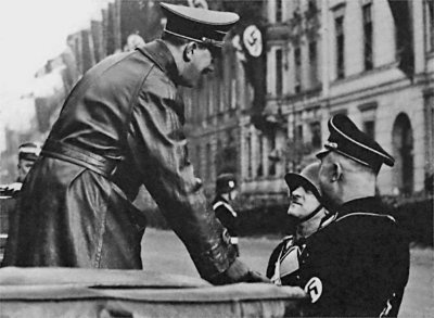 Иллюстрация к книге — Командиры "Лейбштандарта" [i_040.jpg]