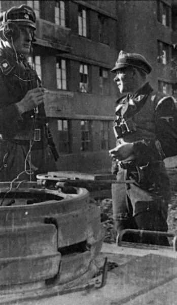 Иллюстрация к книге — Командиры элитных частей СС [i026.jpg]