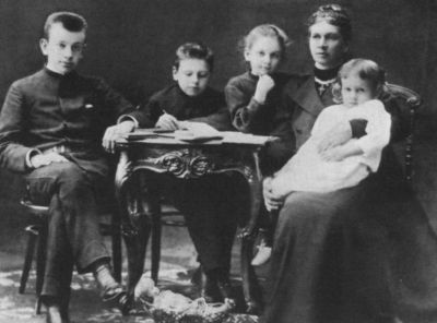 Иллюстрация к книге — Лев Толстой [i_026.jpg]