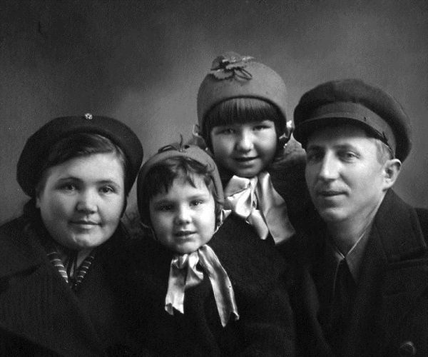 Иллюстрация к книге — Руденко. Генеральный прокурор СССР [i_152.jpg]