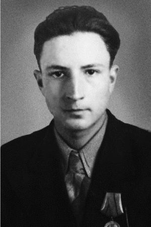 Иллюстрация к книге — Руденко. Генеральный прокурор СССР [i_185.jpg]