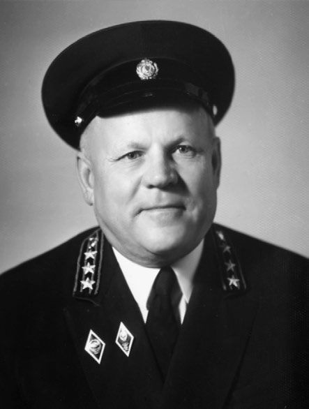 Иллюстрация к книге — Руденко. Генеральный прокурор СССР [i_187.jpg]