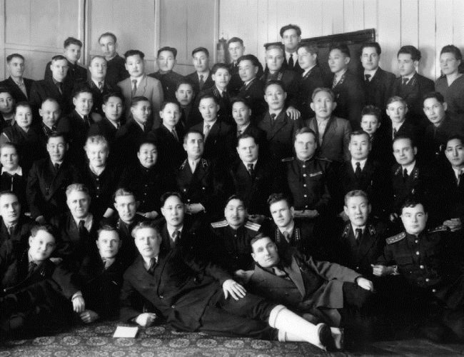 Иллюстрация к книге — Руденко. Генеральный прокурор СССР [i_191.jpg]