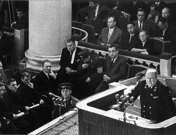 Иллюстрация к книге — Руденко. Генеральный прокурор СССР [i_198.jpg]