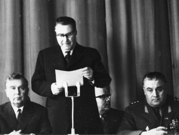 Иллюстрация к книге — Руденко. Генеральный прокурор СССР [i_207.jpg]