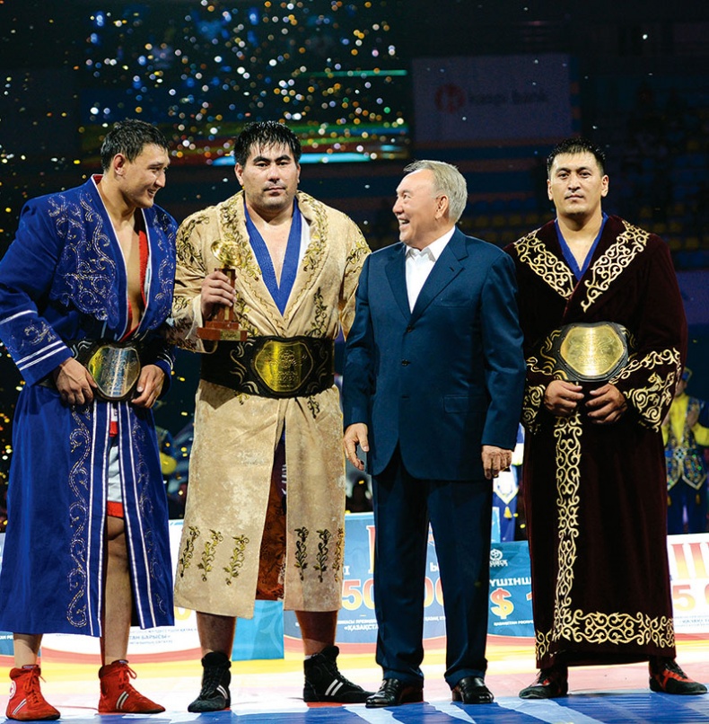 Иллюстрация к книге — Имя, ставшее эпохой. Нурсултан Назарбаев: новое прочтение биографии [i_128.jpg]