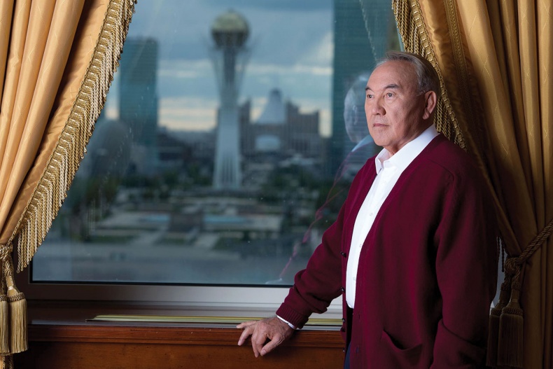 Иллюстрация к книге — Имя, ставшее эпохой. Нурсултан Назарбаев: новое прочтение биографии [i_131.jpg]