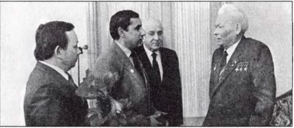 Иллюстрация к книге — Михаил Горбачев: Жизнь до Кремля [image68.jpg]